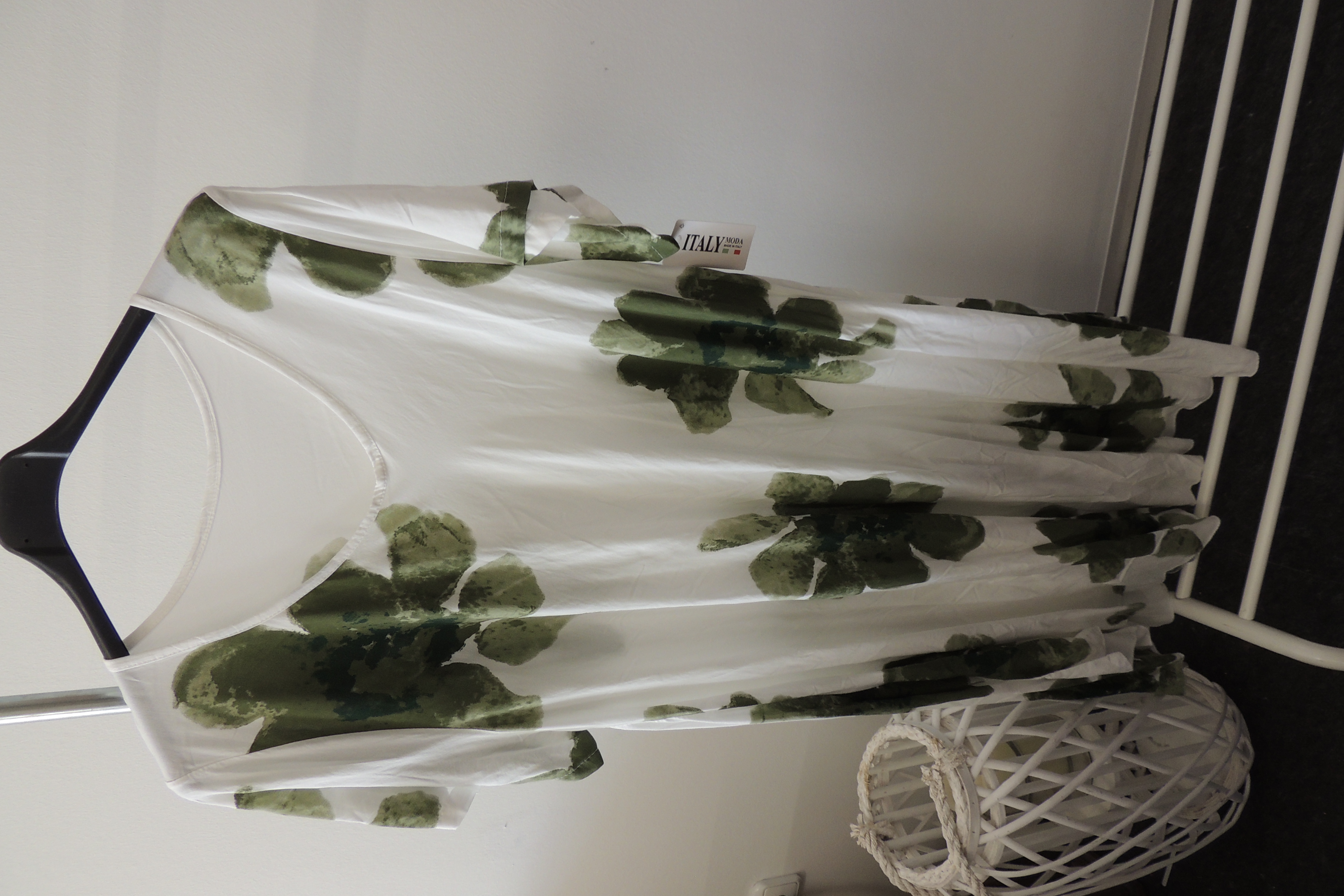 Kleid Sommerkleid Hängerchen Shirt Batik Blume Made in Italy46,48,kl50