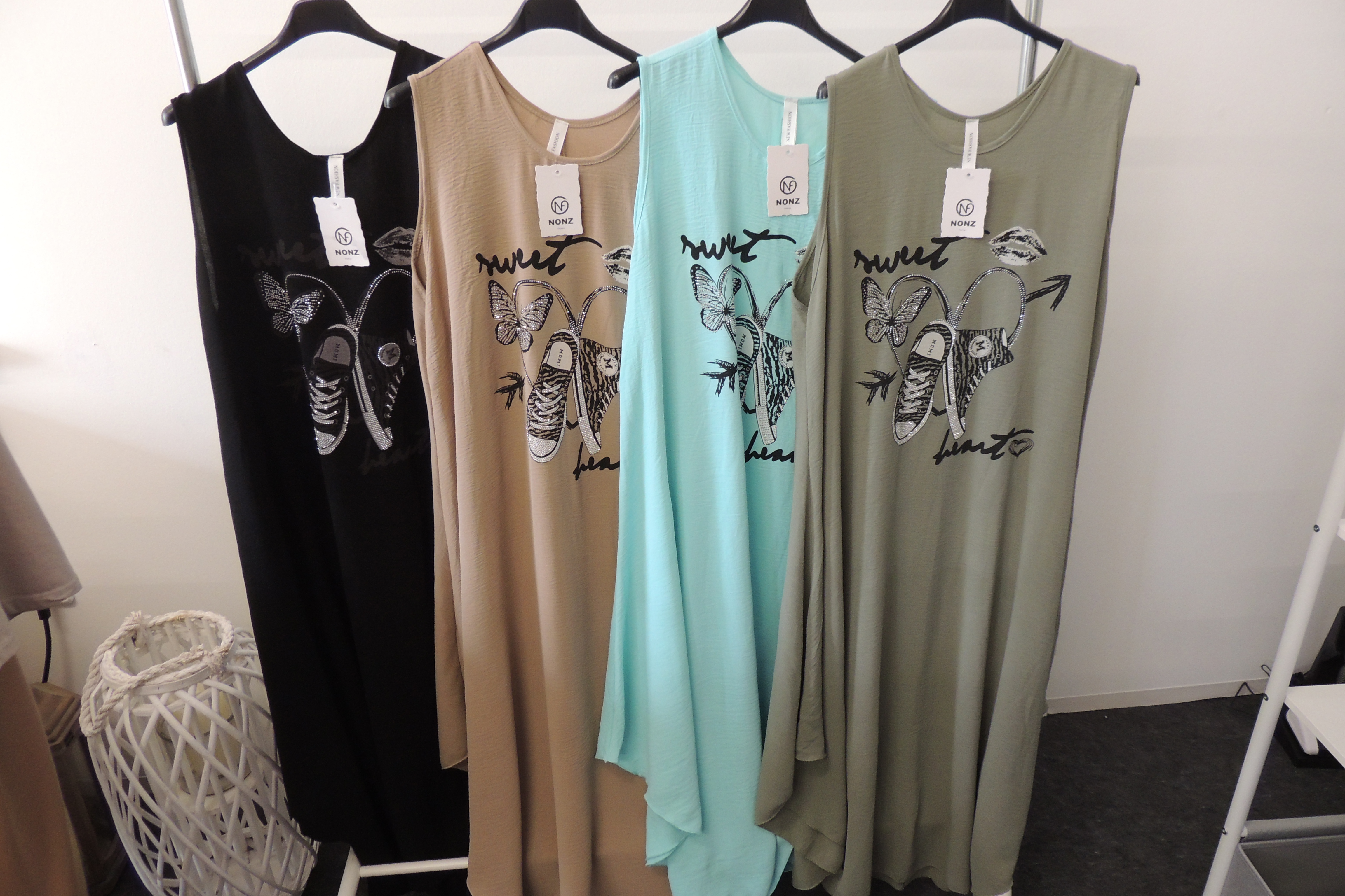 Kleid Sommerkleid Hängerchen Shirt Schuh Glitzer Sweet Made in Italy 42,44,46