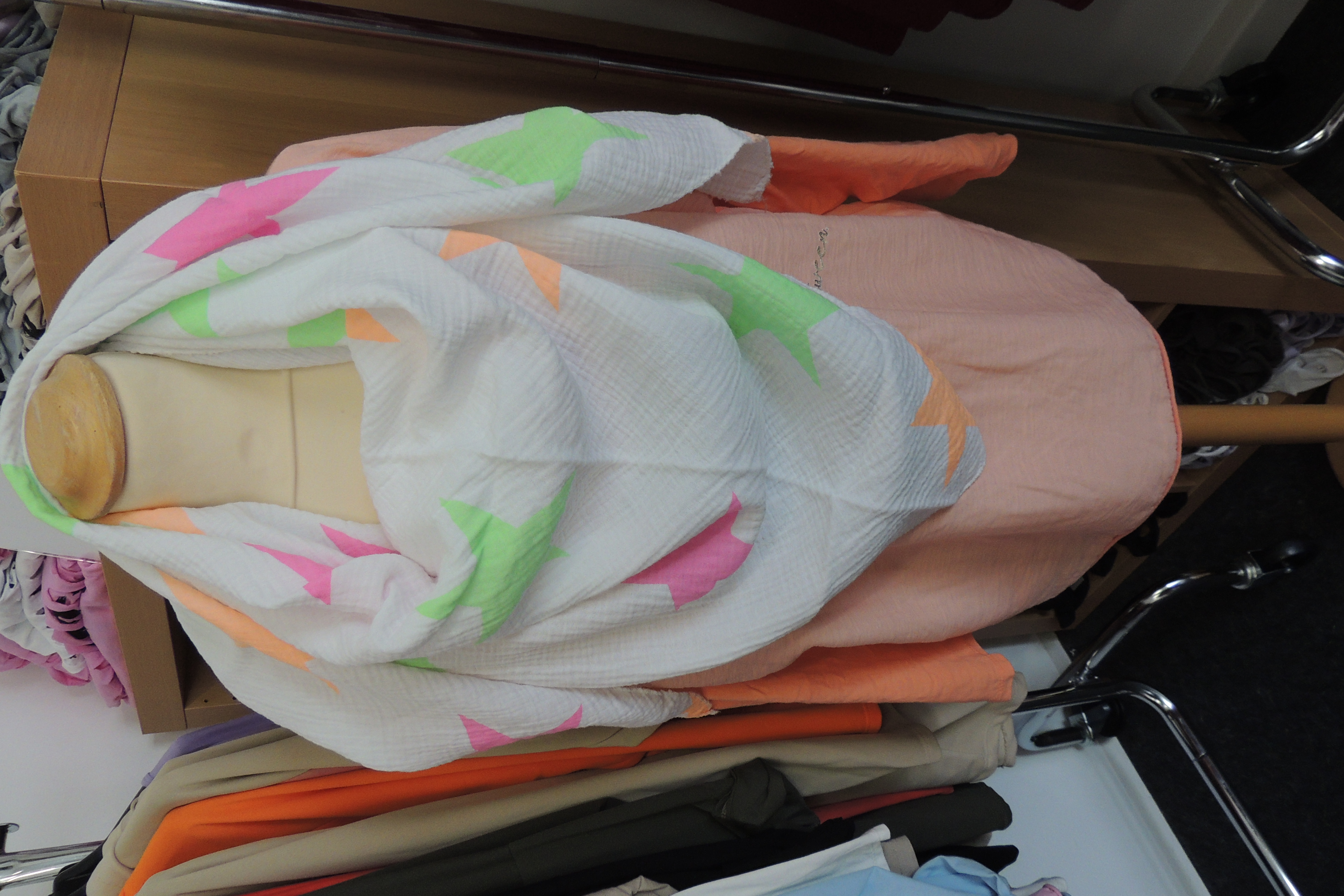 Dreieckstuch Tuch Schal Stola Damen Musselin Stern groß XXL weich Made in Italy