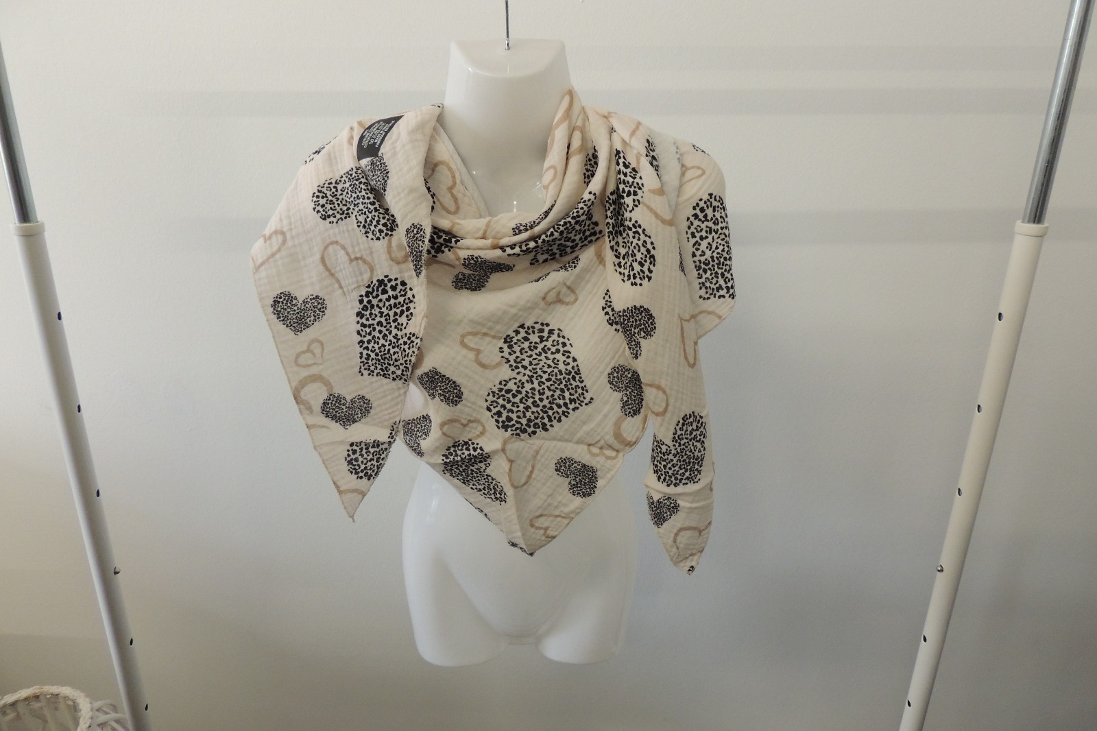 Dreieckstuch Tuch Schal Damen Musselin Herz Leo groß XXL weich Made Italy