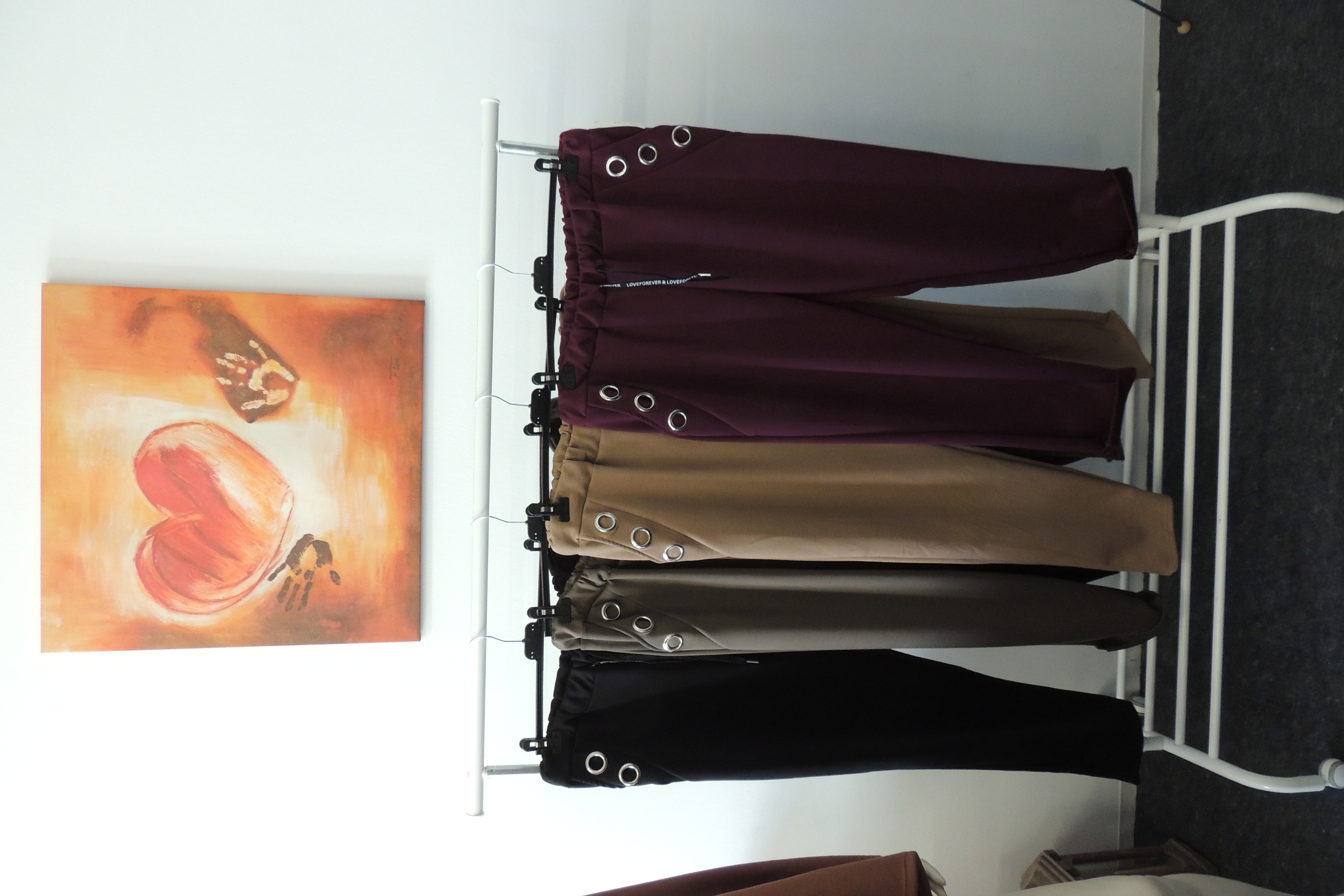 Hose Jogpant Butterstoff Softtouch super weich Niete Made Italy Gr. 46,48,50