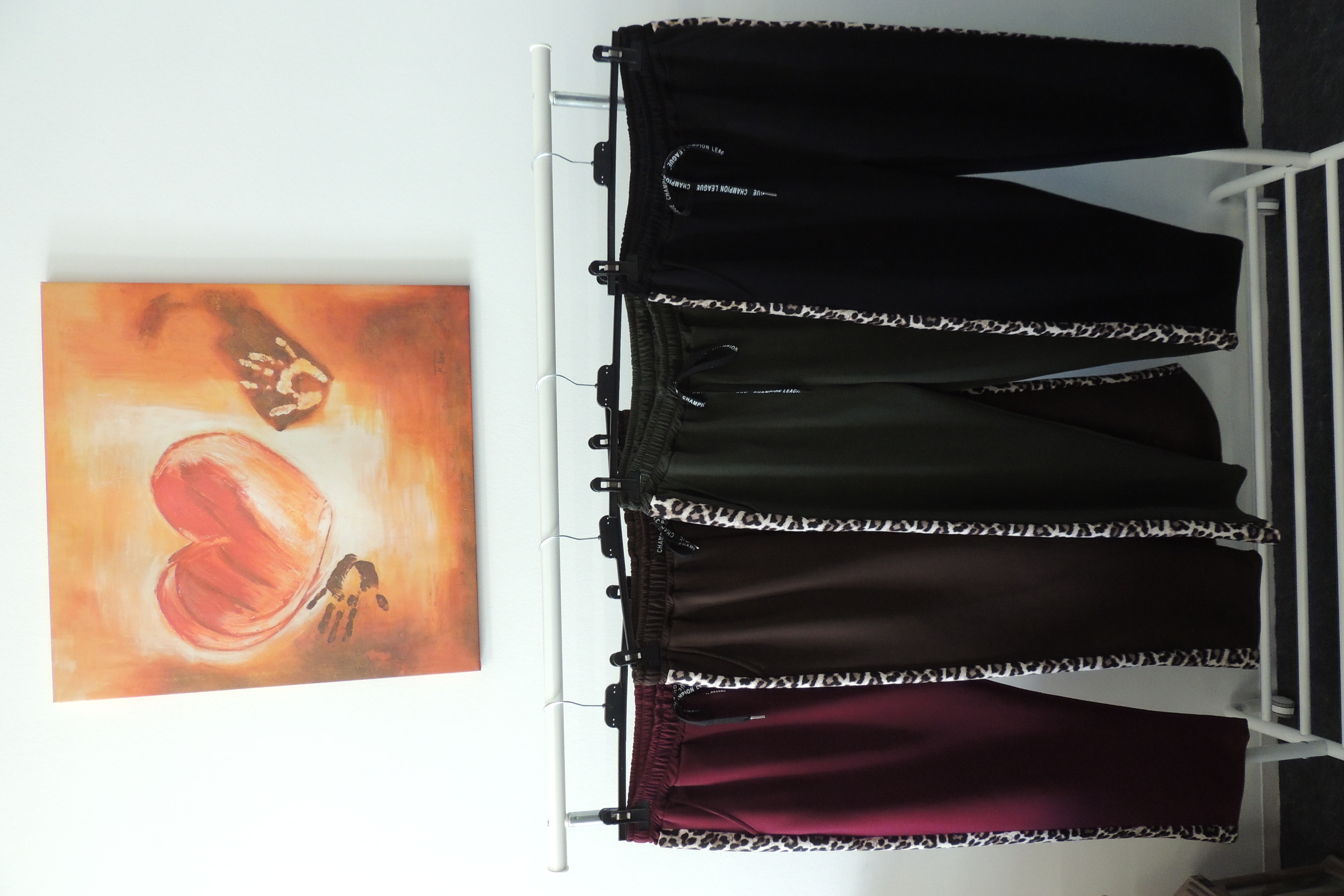 Hose Jogpant Butterstoff Softtouch Leo super weich Made Italy Gr. 44,46,48